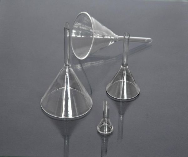 Воронка лабораторная В-100-150 ХС