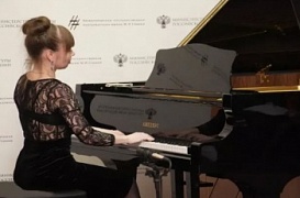 Петербургская фабрика музыкальных инструментов готовит концертный рояль